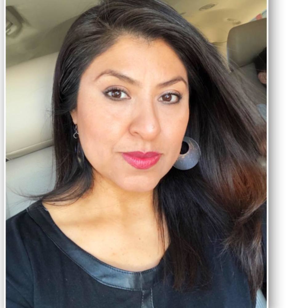 Meet your Posher, Lidia lozano